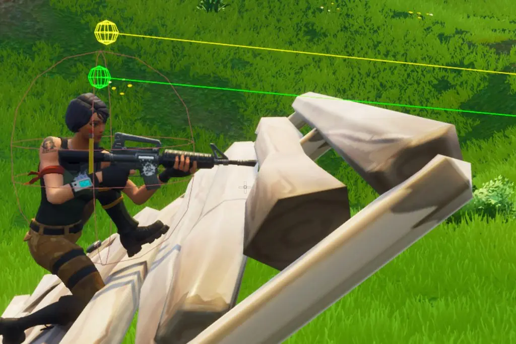 Ghost peeking in Fortnite