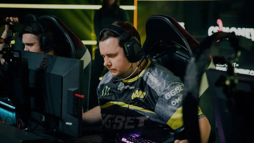 GuardiaN competing with Na'VI at DreamHack Malmo