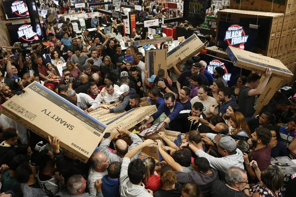 Black Friday crowds