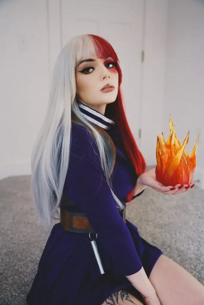 Kaezuko unveils her fiery My Hero Academia Shoto Todoroki cosplay.