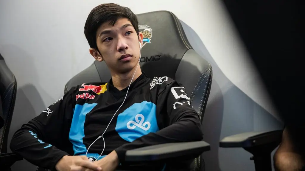 Cloud9 jungler Blaber sitting and thinking at LCS stage game.