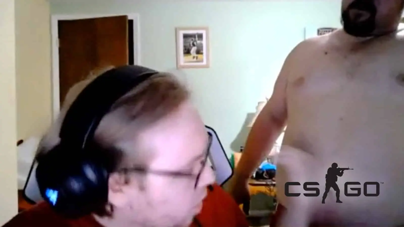 shirtless Dad at CSGO major qualifier