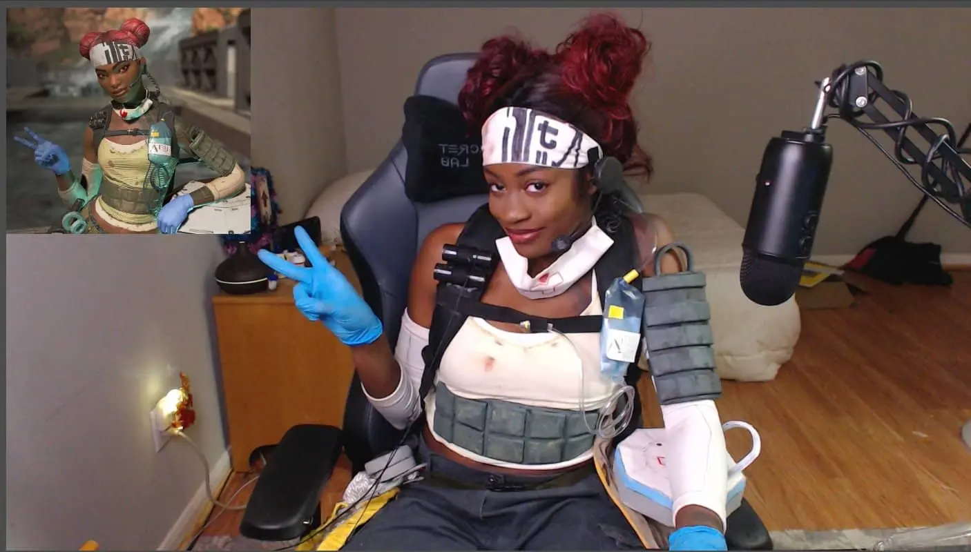 ChinnyXO Lifeline cosplay