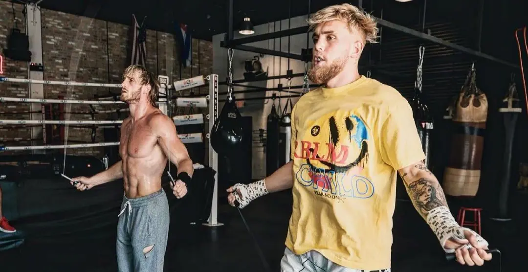 Jake and Logan Paul boxing training