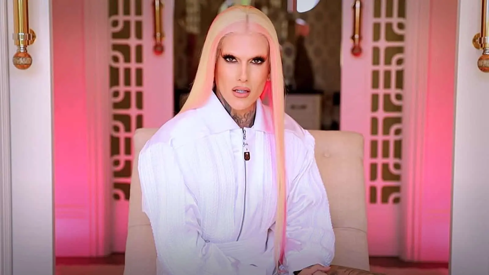 Jeffree Star leaving CA