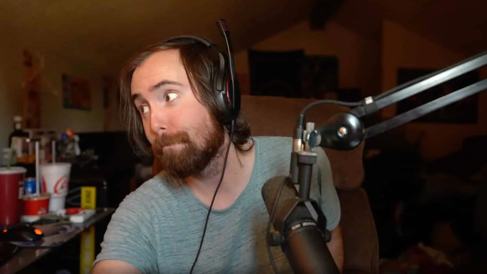 asmongold on stream