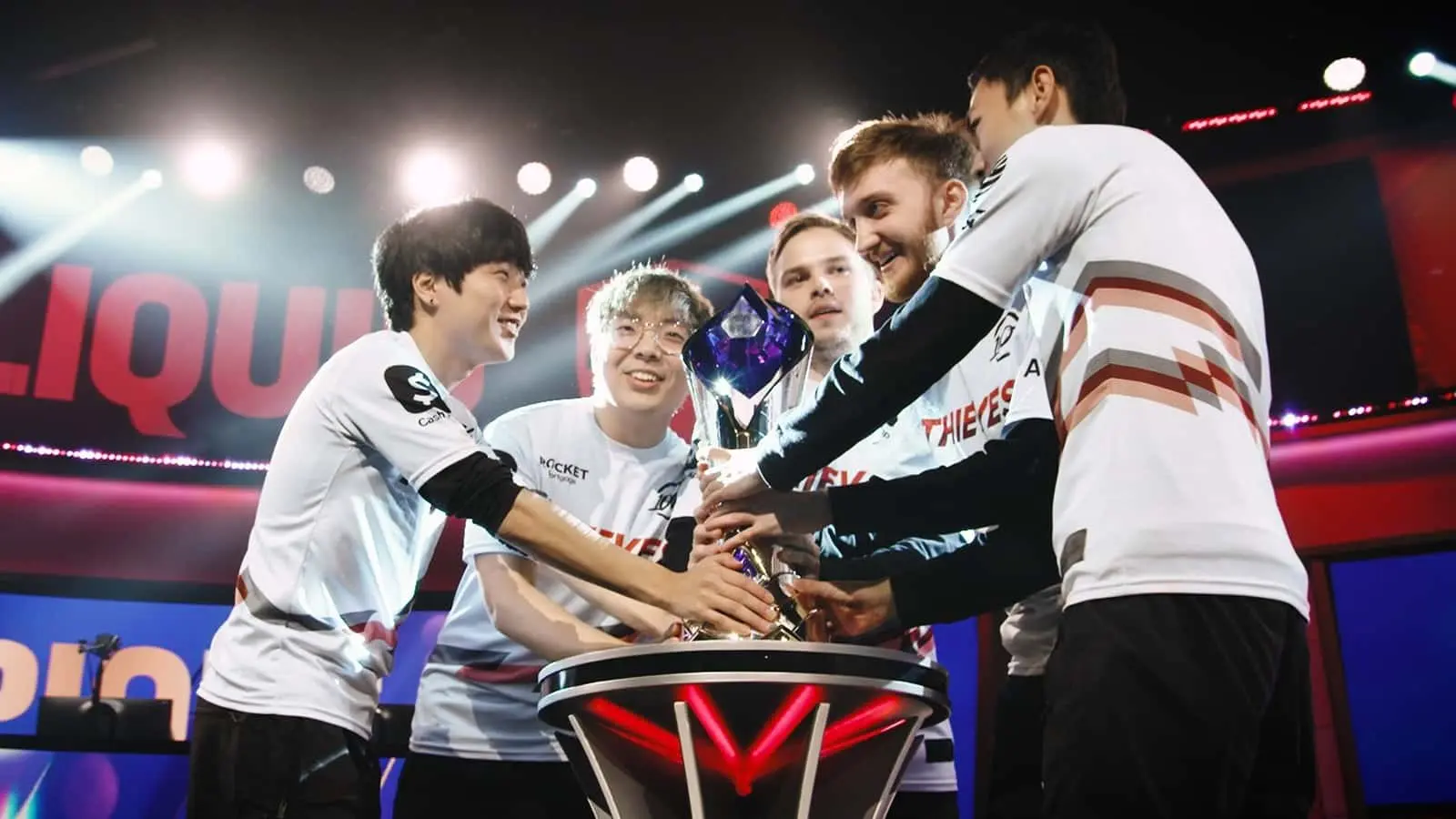 100 Thieves with LCS trophy