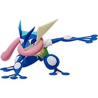 Greninja's Fashionable Style Holowear in Pokemon Unite