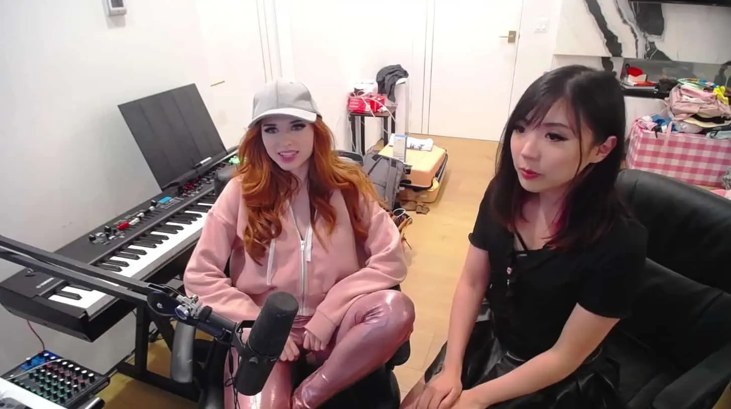 Lilypichu Amouranth makeup