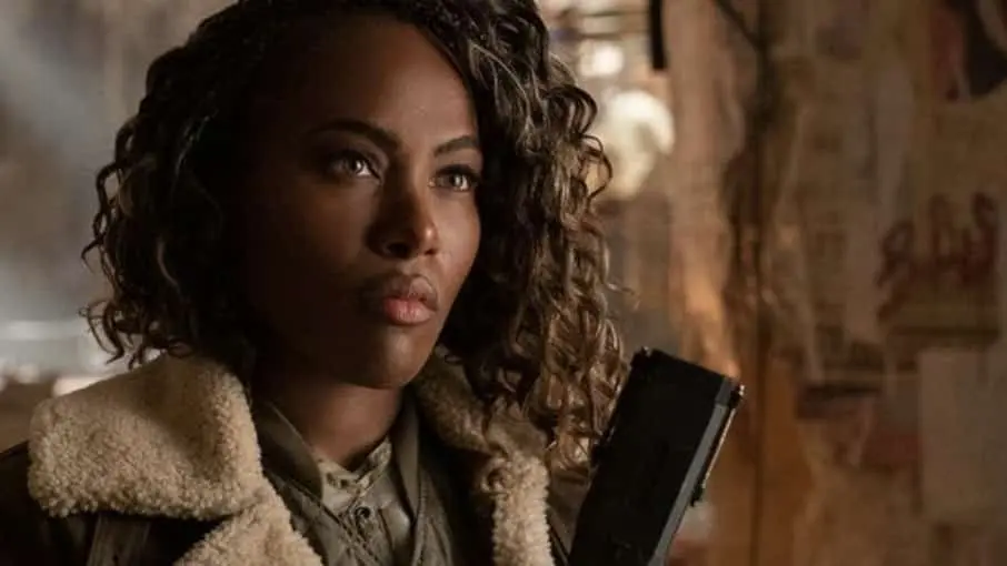 dewanda-wise-as-kayla-watts-in-jurassic-world-dominion