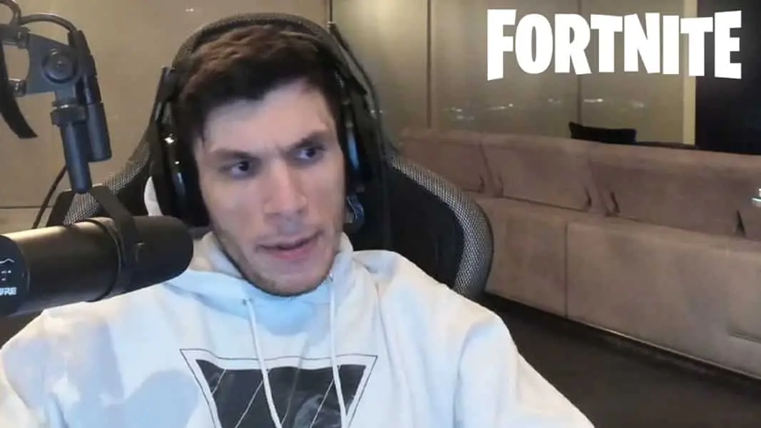 Trainwrecks streaming next to Fortnite logo