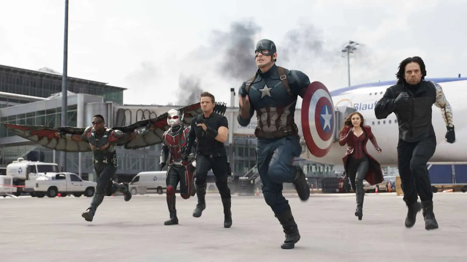 civil war, team captain america running through the airport battle