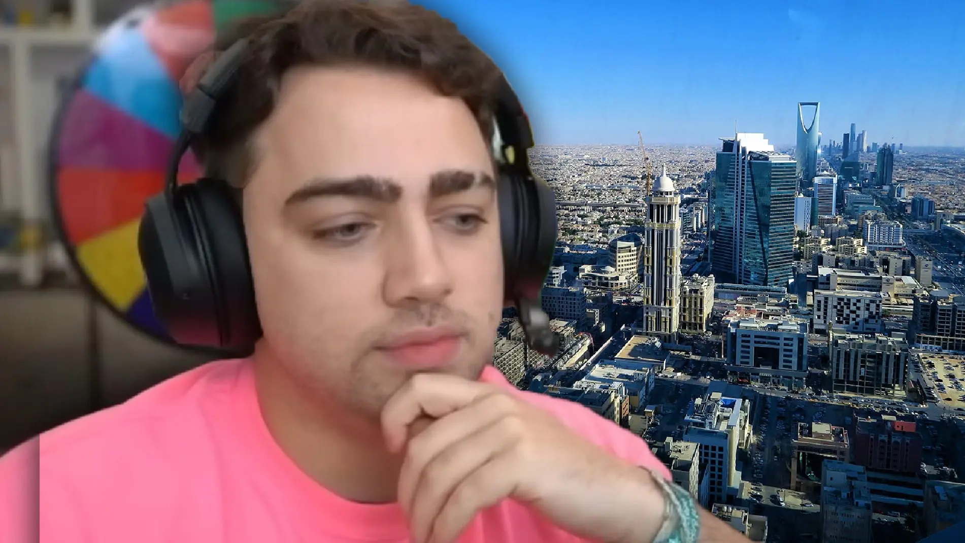 Mizkif looking at Saudi Arabia