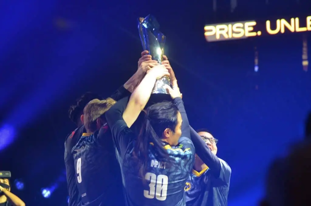 EG trophy raise