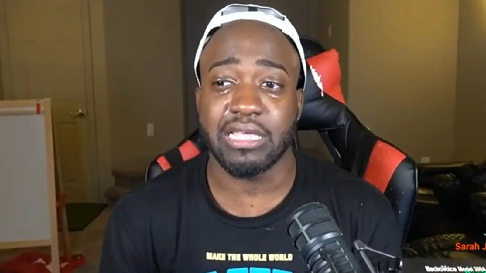 JiDion breaks down in YouTube video