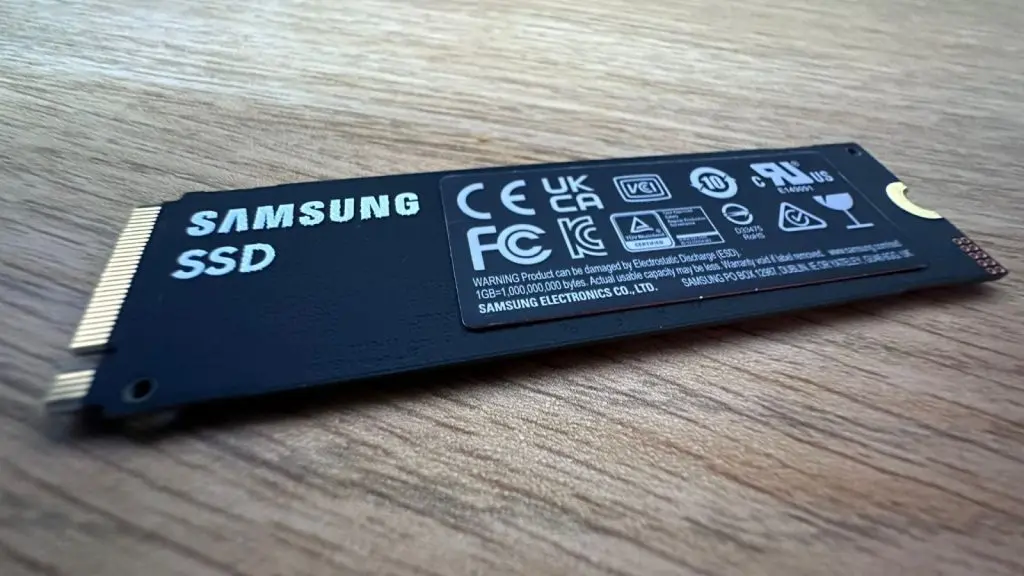 Samsung 990 Pro Back