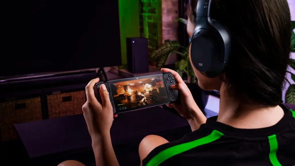 razer edge being played