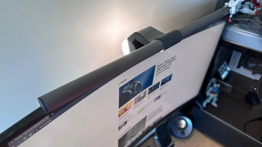 Backlight of the BenQ Screenbar Halo