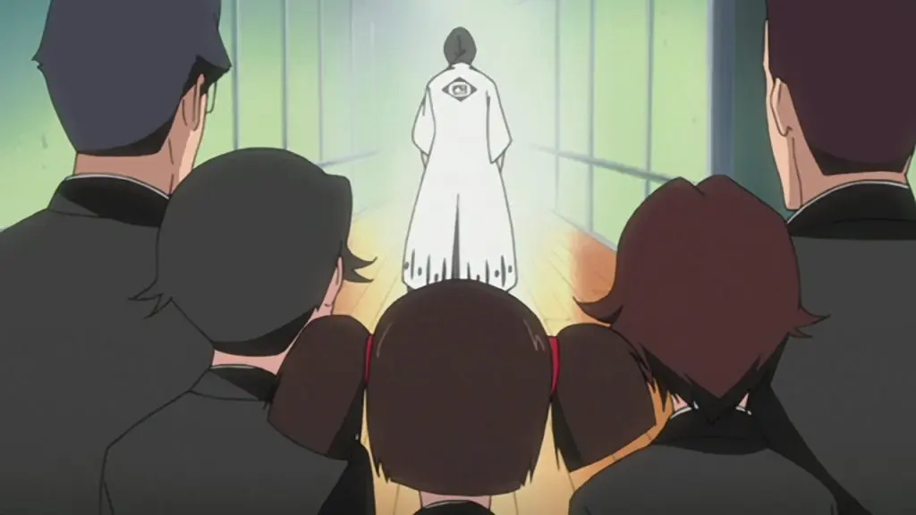 An image of Unohana threatening Squad 11 members