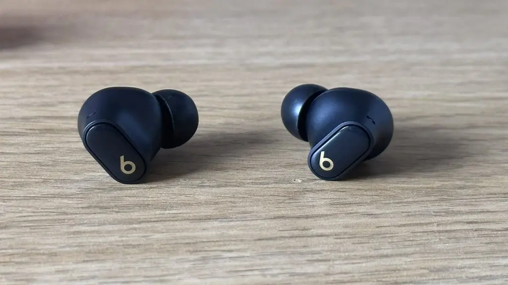 Beats Studio Buds Plus without case