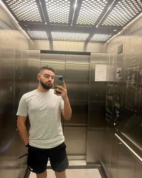 Eessavibe in Elevator