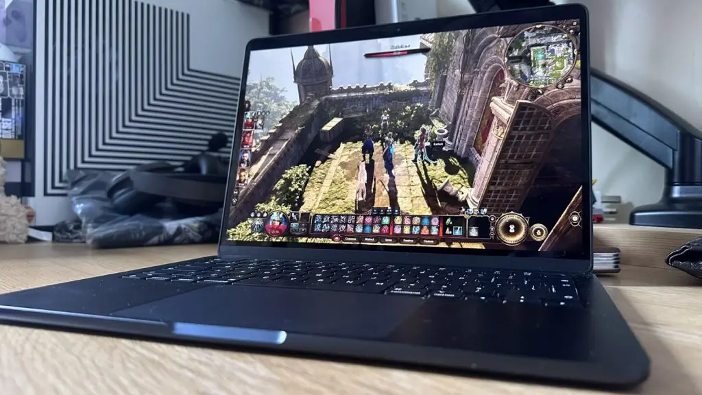 Baldur's Gate 3 on a MacBook via GeForce Now