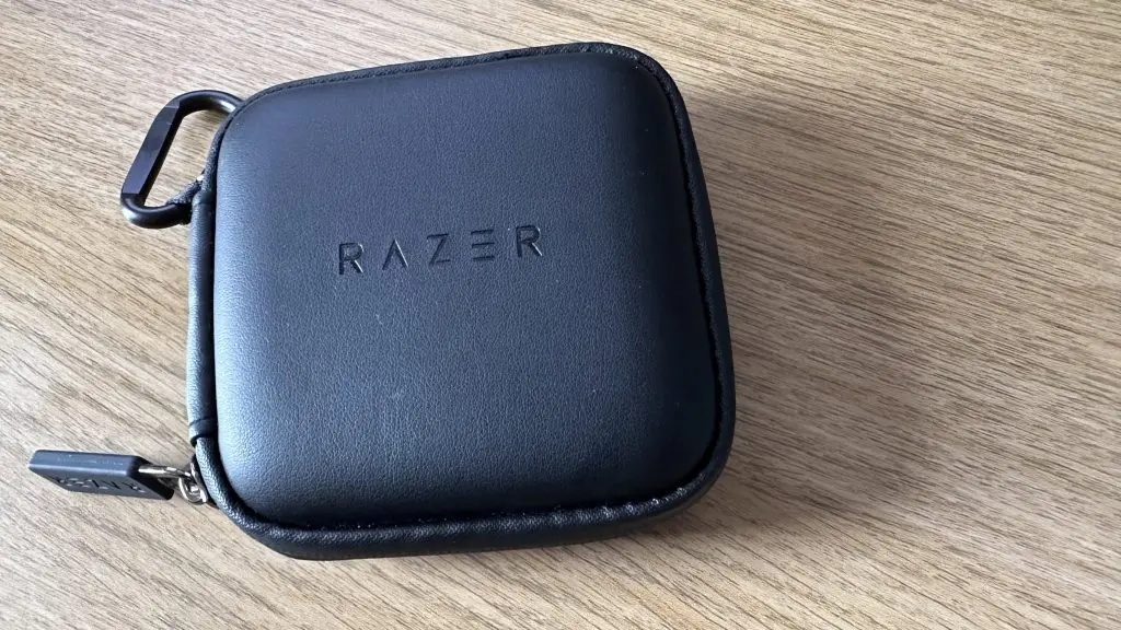 Razer Moray travel case