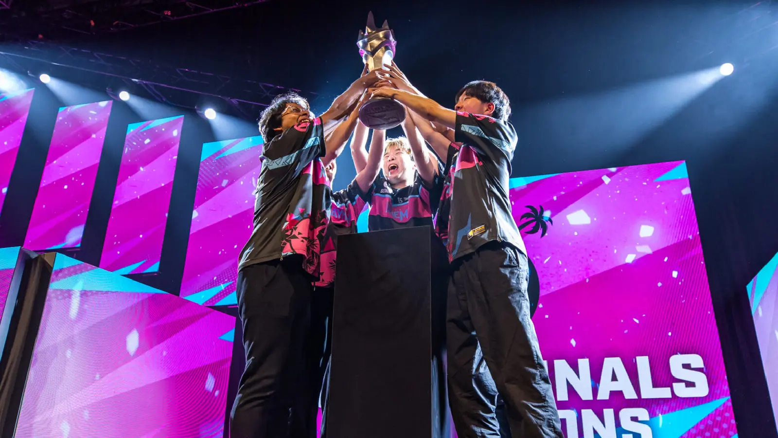 Florida Mayhem lifts OWL 2023 Champs