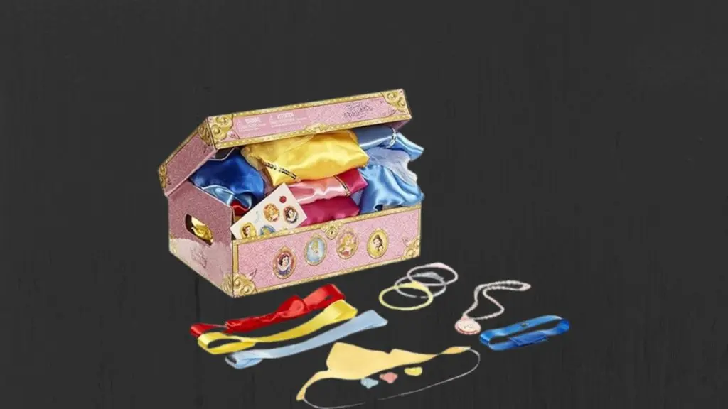 Disney Princess Deluxe Dress-Up Trunk: Just $23.99 After 31% Off