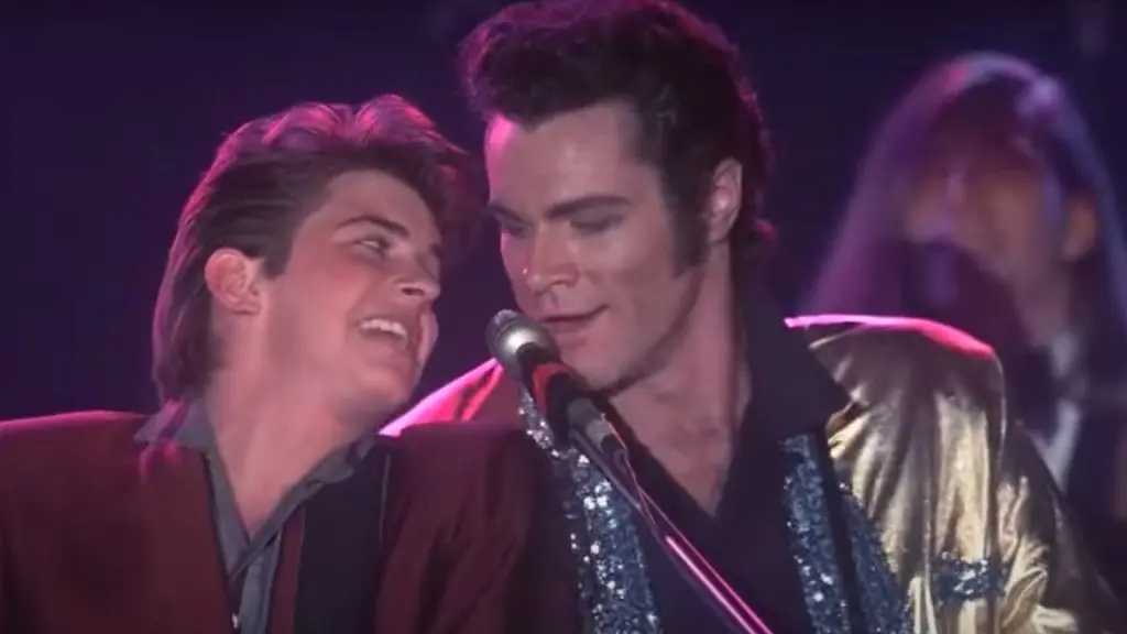 David Keith as Elvis in Heartbreak Hotel