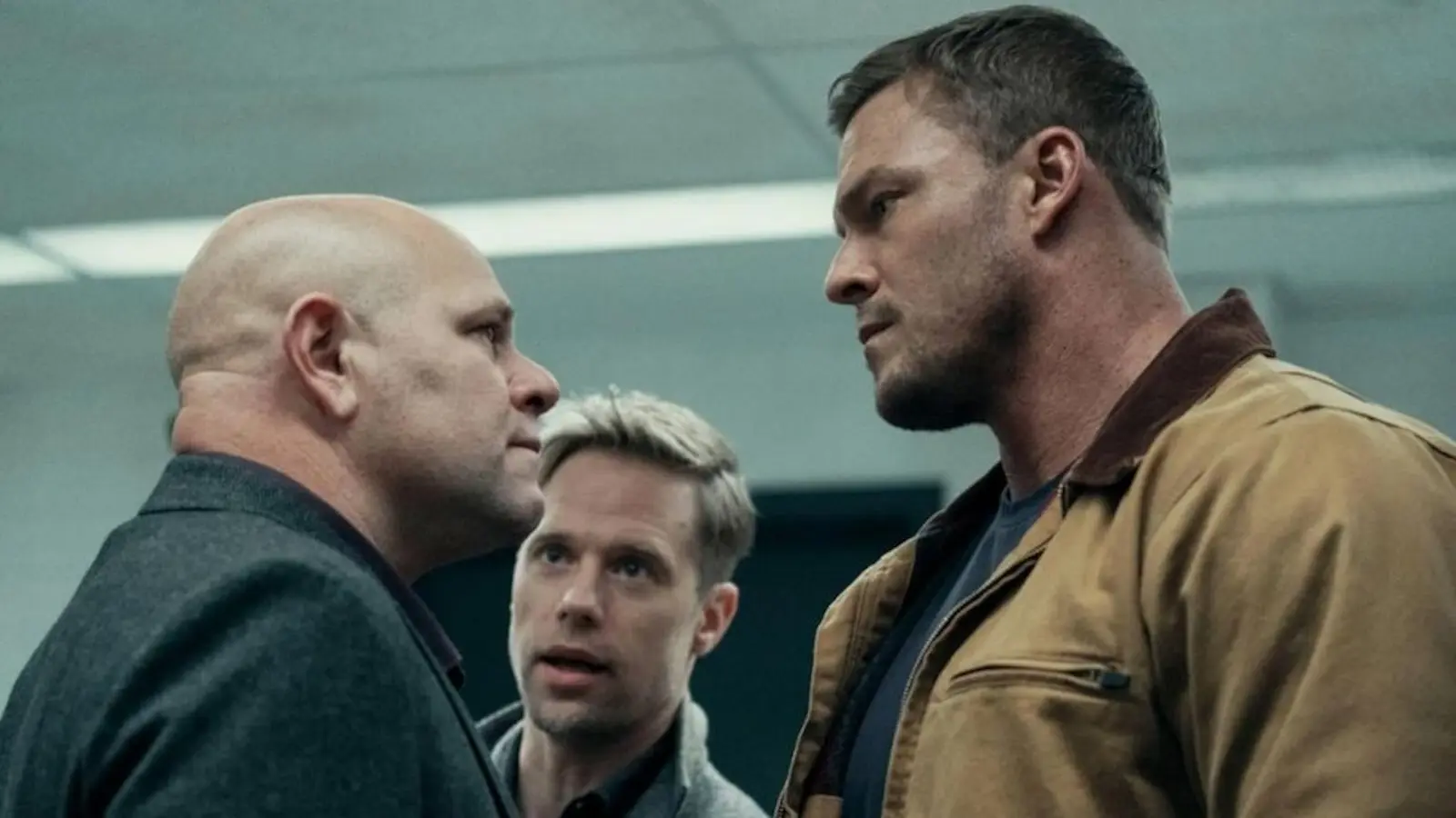 Domenick Lombardozzi and Alan Ritchson in Reacher Season 2