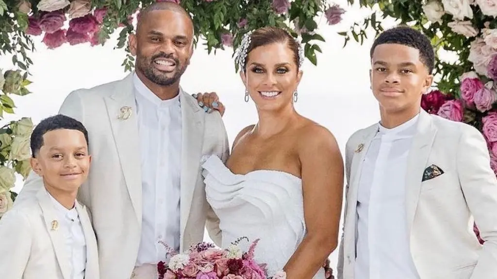 Robyn and Juan Dixon with their two sons.