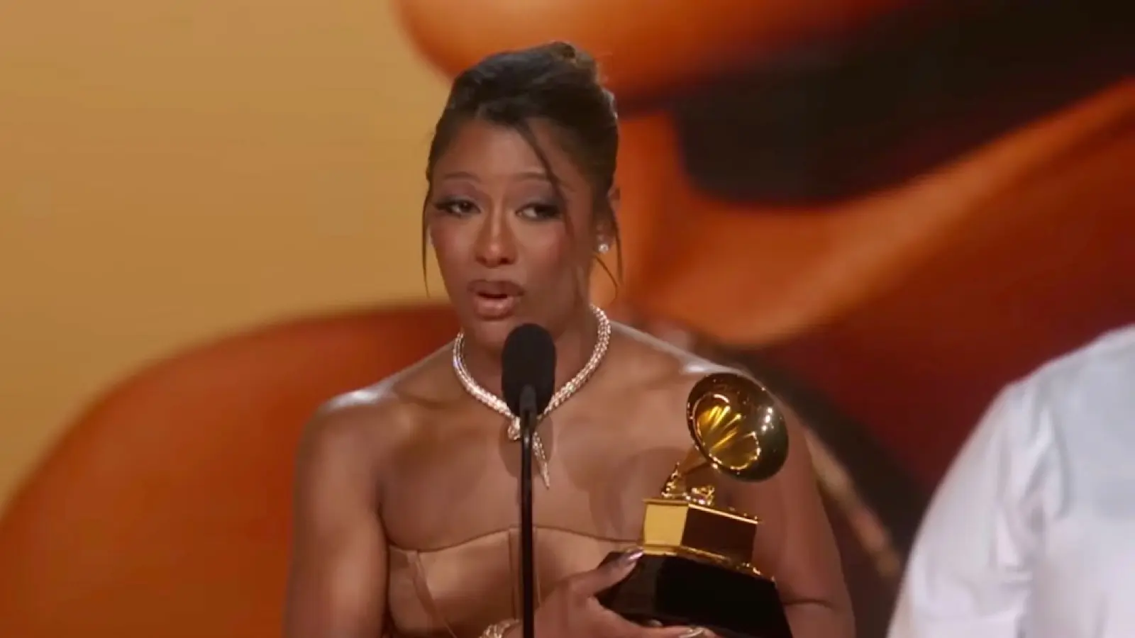 victoria monet wins grammy