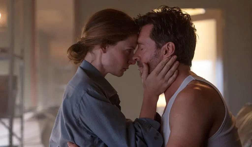 Hugh Jackman and Rebecca Ferguson in Reminiscense