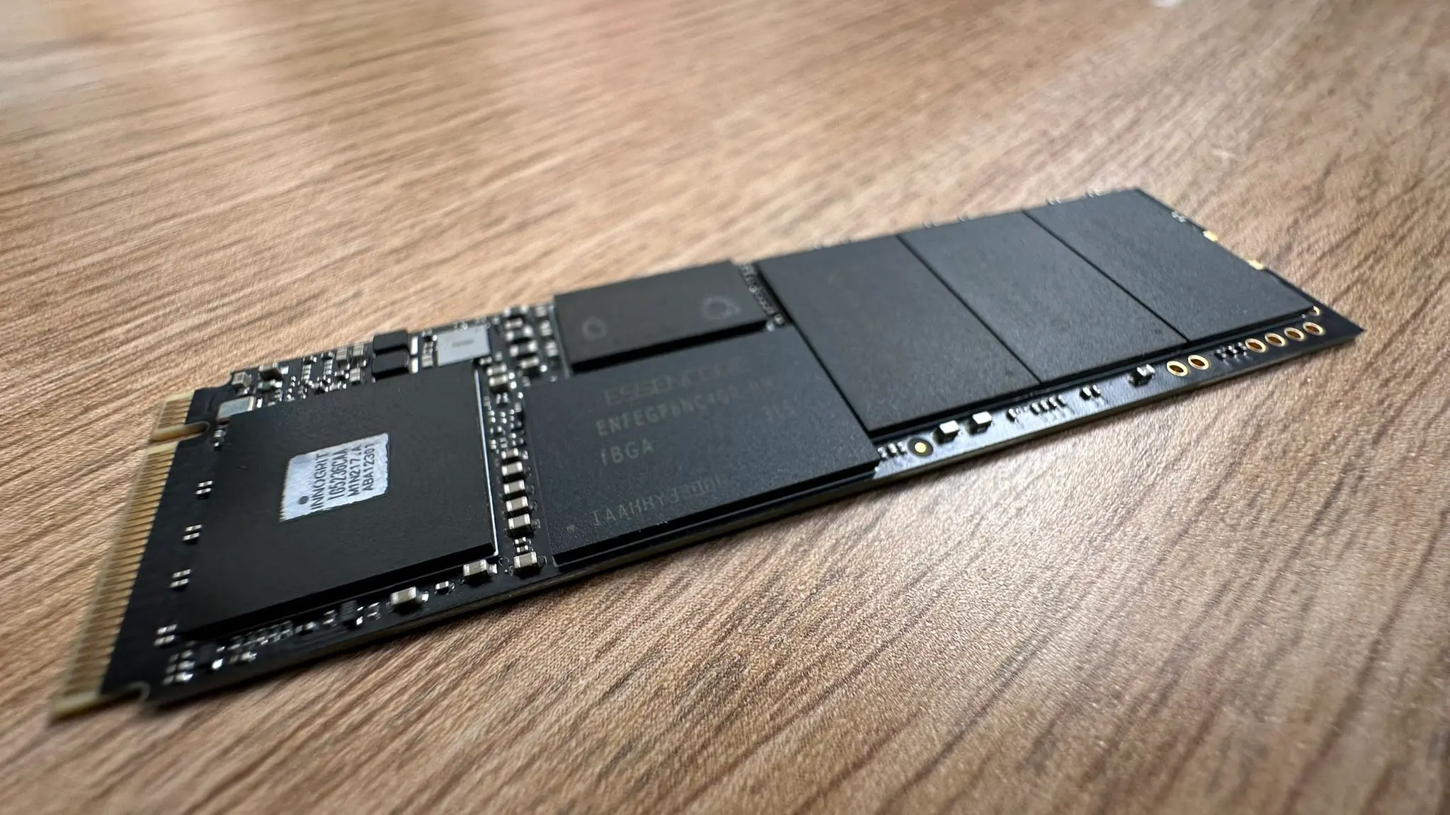 Klevv CS930 SSD without heatsink