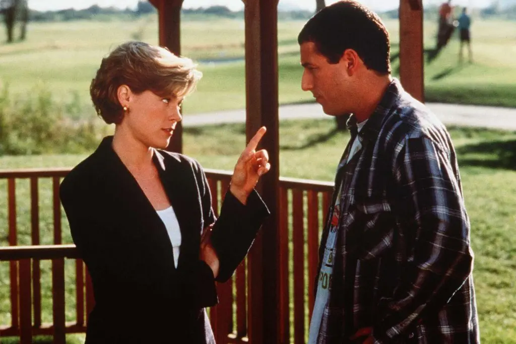 Julie Bowen and Adam Sandler in Happy Gilmore