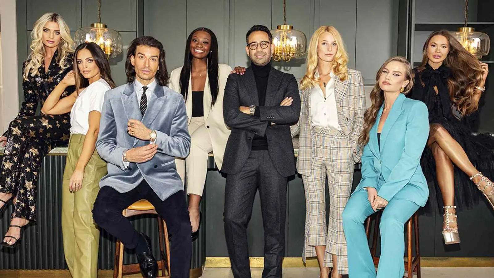 Season 1 cast of Buying London