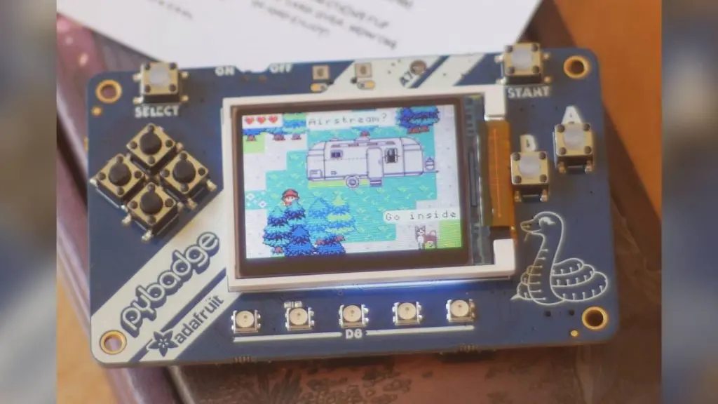 Image of the custom-made handheld by Mo Rahman.