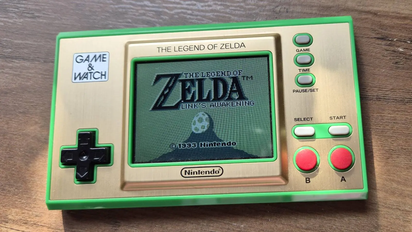 Image of the Zelda Game & Watch playing Links Awakening.