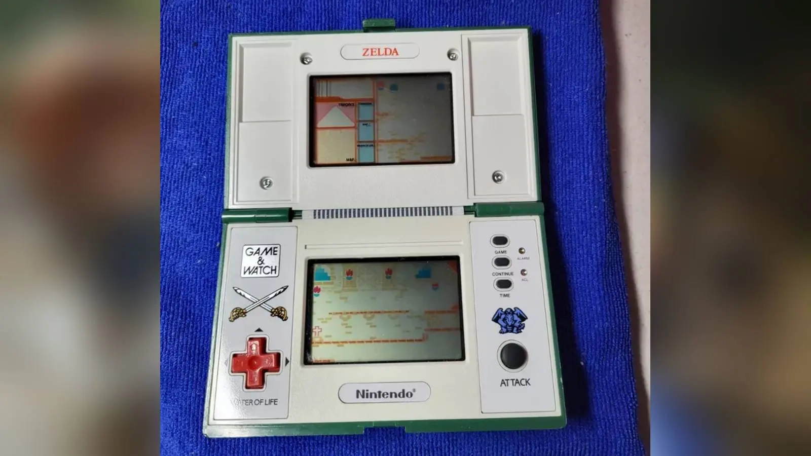 Image of the Zelda 1989 Game & Watch by acts_of_insanity on eBay.