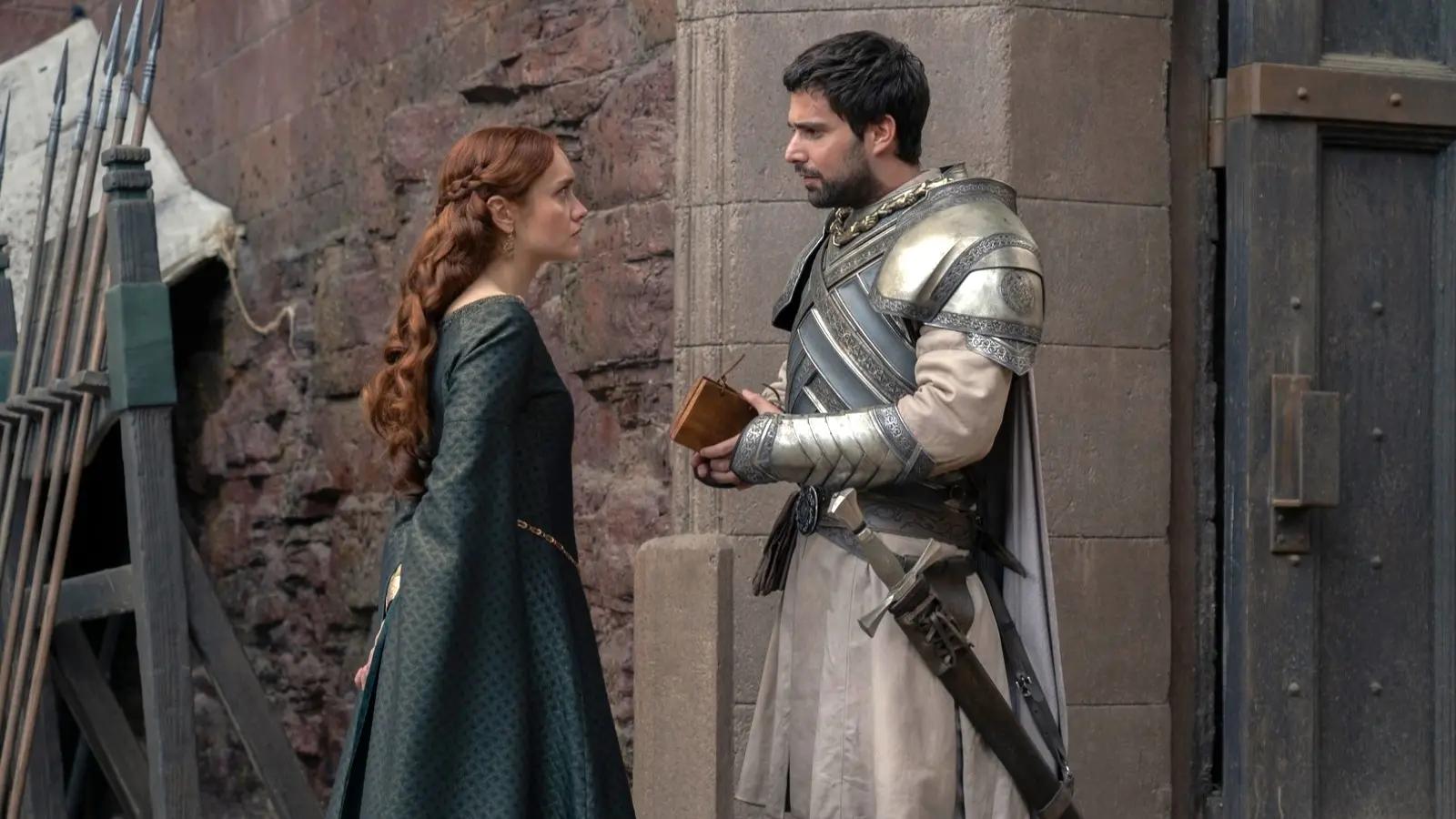 Is Criston Daeron's father? Olivia Cooke and Fabien Frankel as Alicent and Criston in House of the Dragon