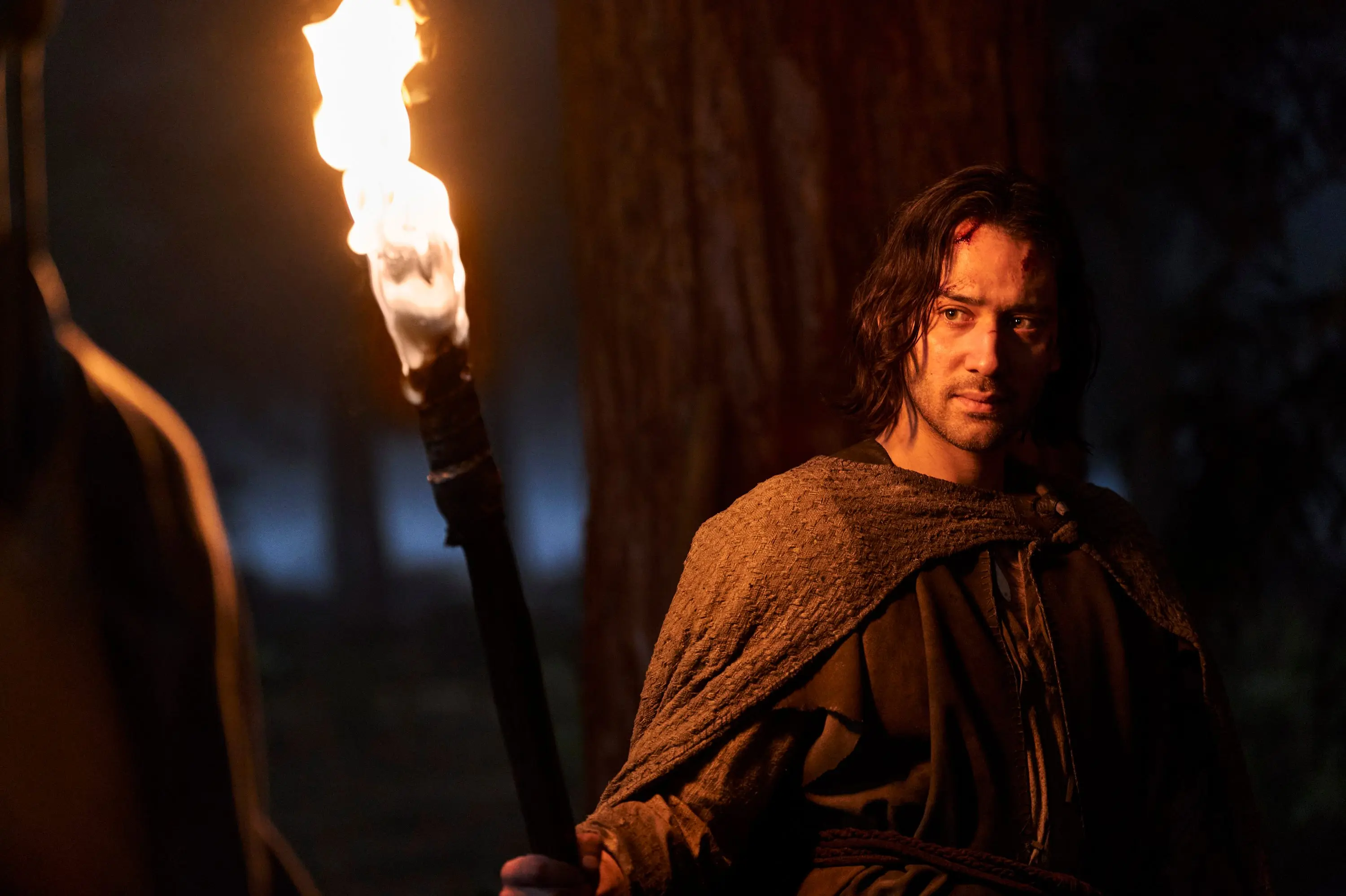 Maxim Baldry as Isildur