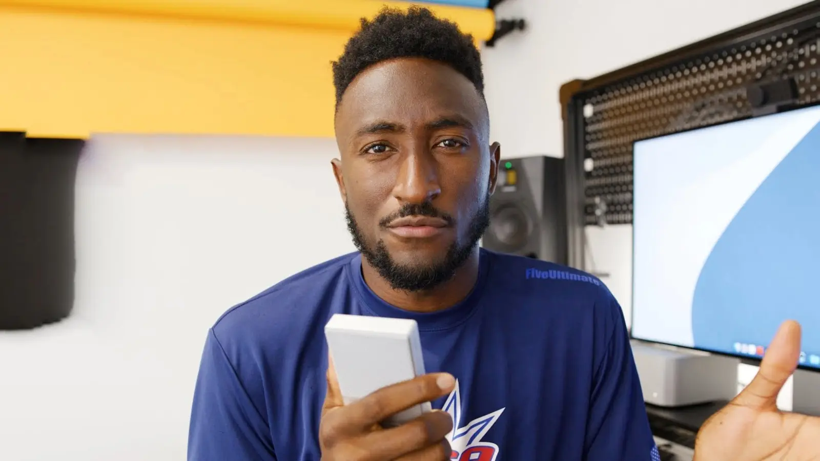 YouTuber MKBHD