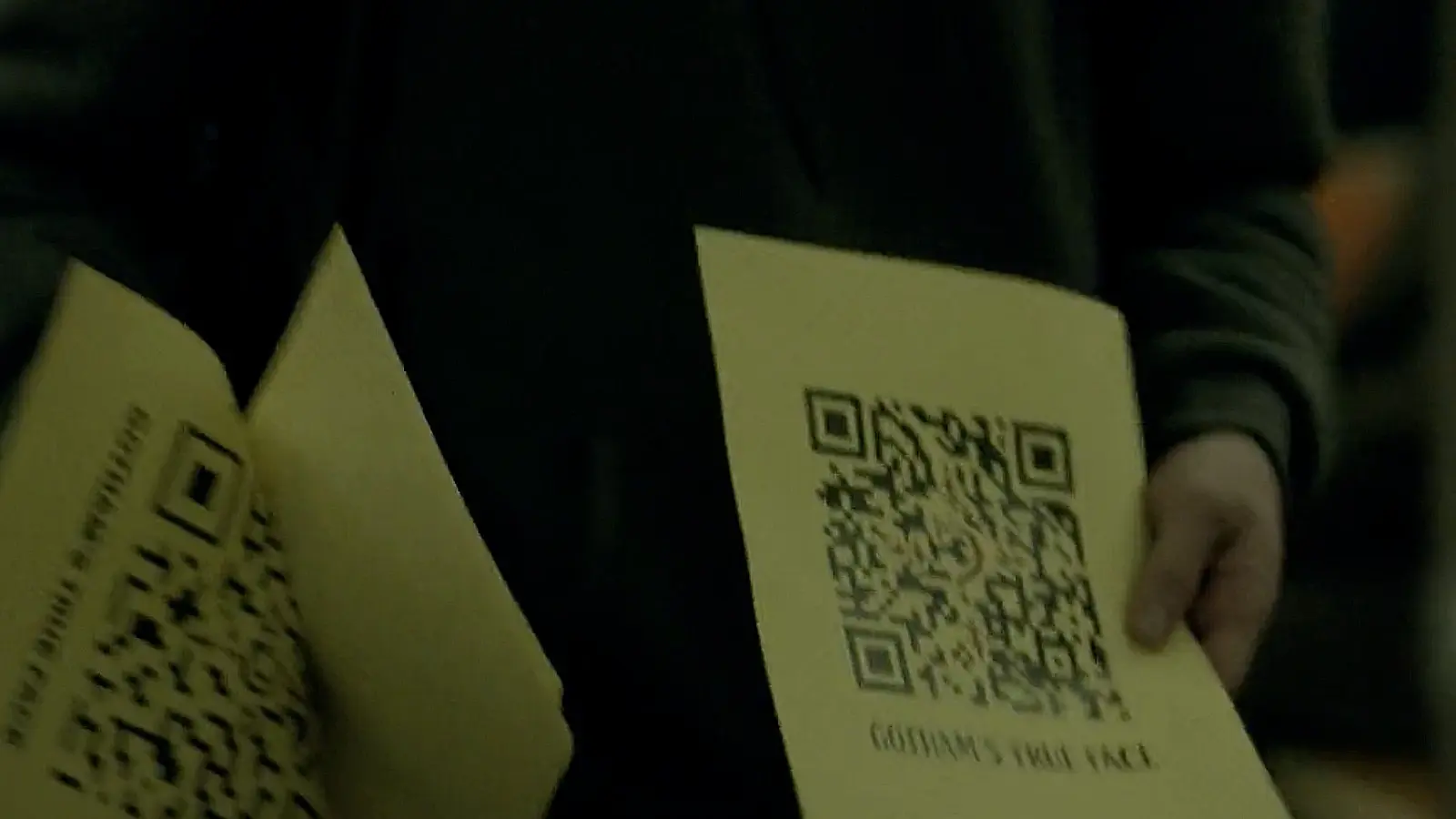 The Penguin QR code for gothamstrueface.com