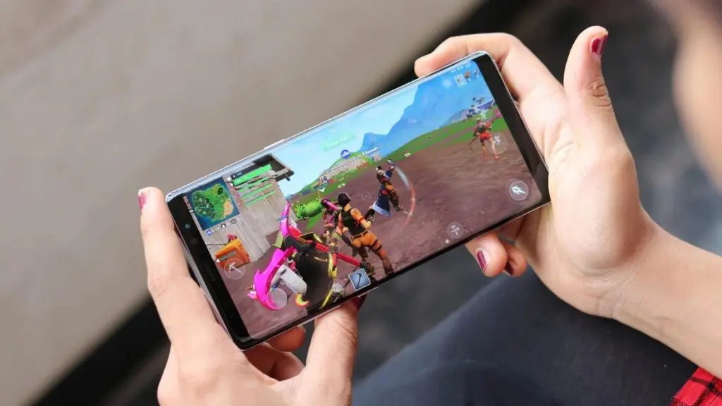 Fortnite playing on a Samsung Galaxy