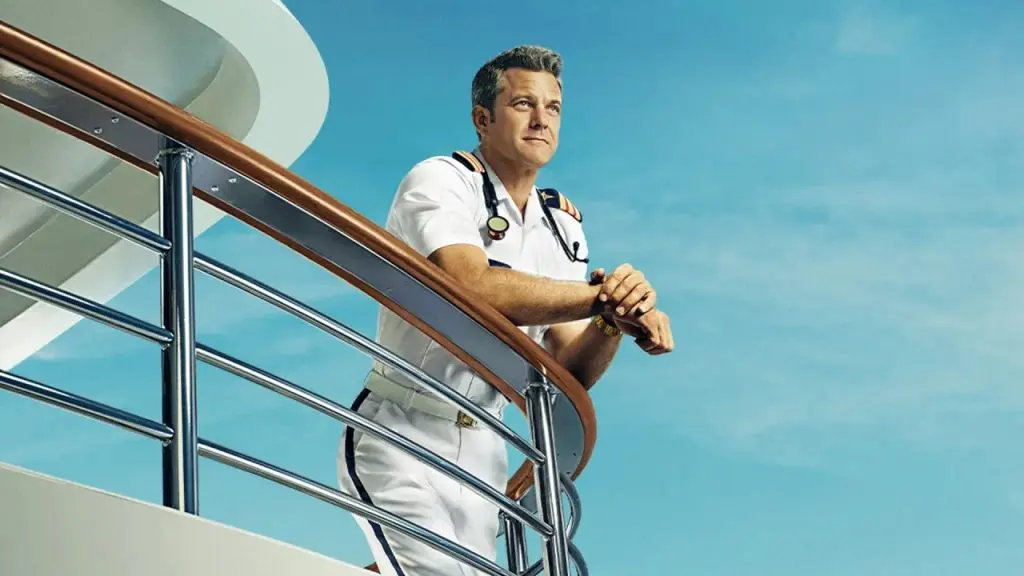 Joshua Jackson in Doctor Odyssey