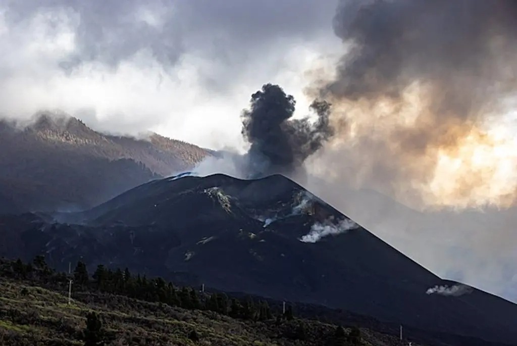 2021 Cumbre Vieja volcanic eruption