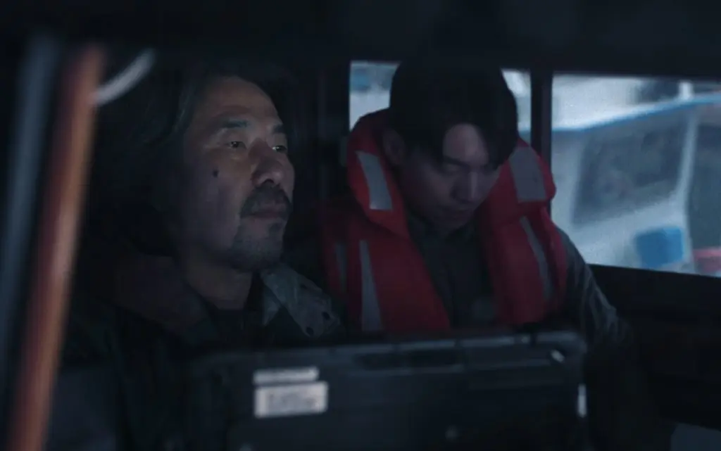 Captain Park and Jun-ho in Squid Game Season 2