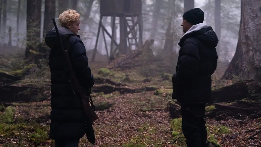 Leigh Whannell directing Julia Garner in Wolf Man.