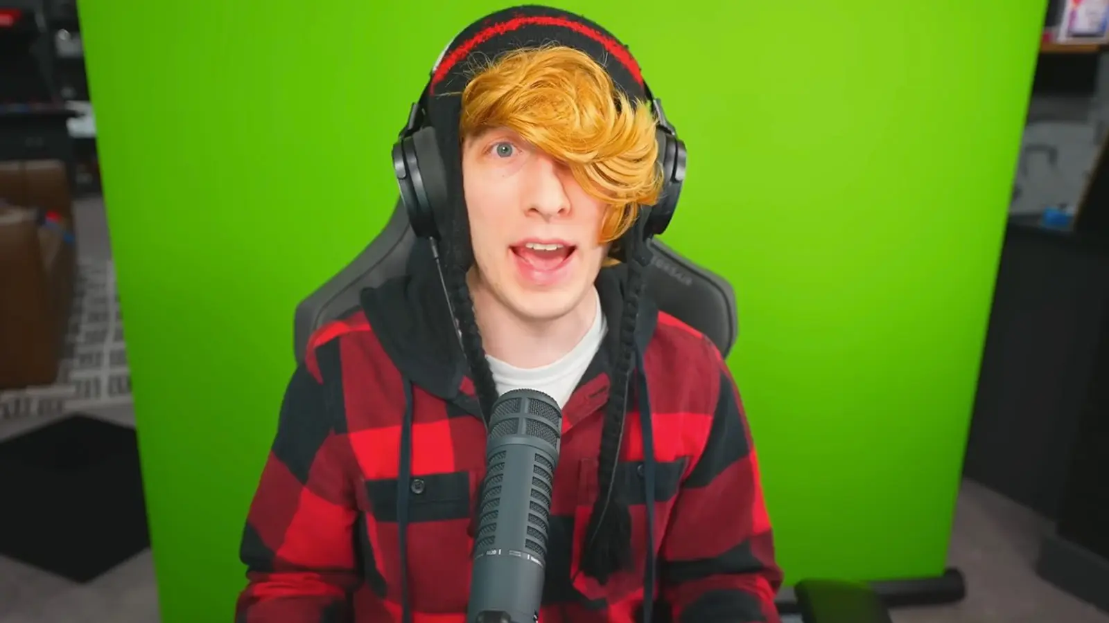 KreekCraft looking into the camera